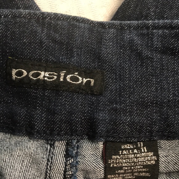 Passion jeans size 11 - Picture 6 of 6